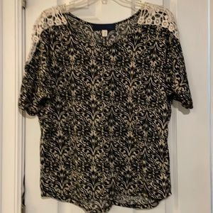 Women's blouse